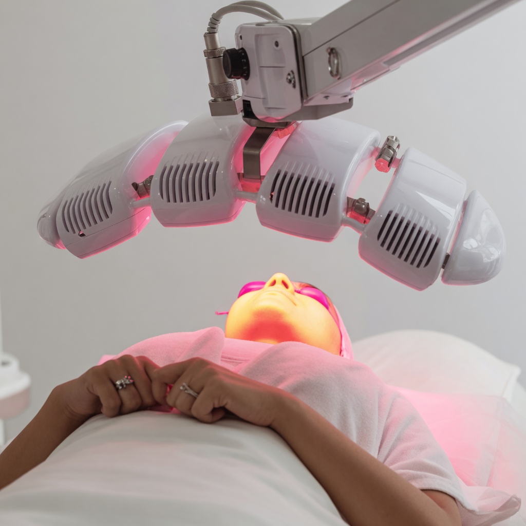 LED Light Therapy Facial