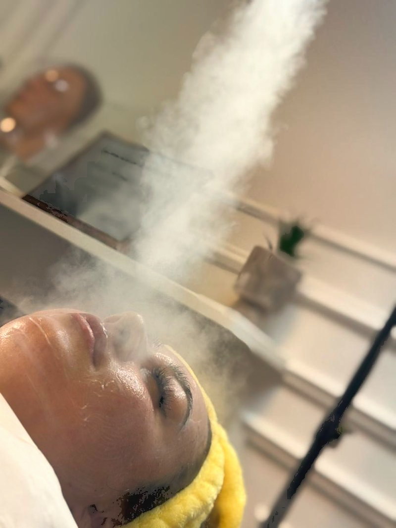 Close lip treatment on a client
