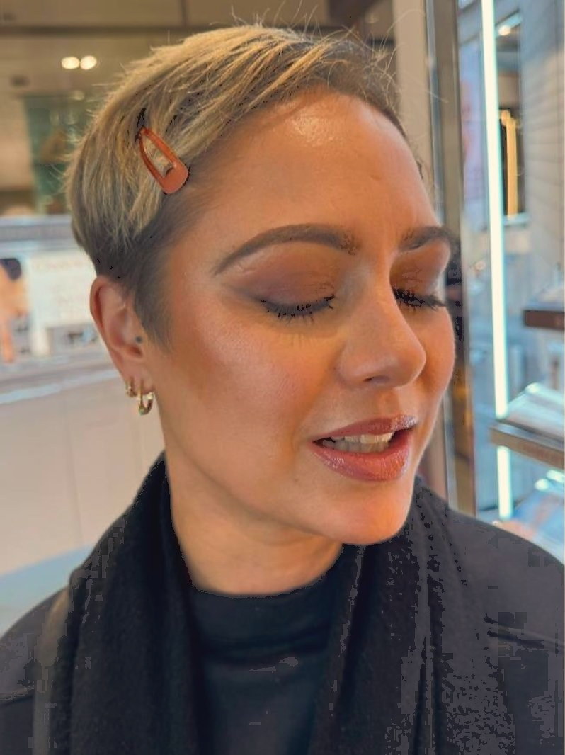 Makeup on a client with short hair