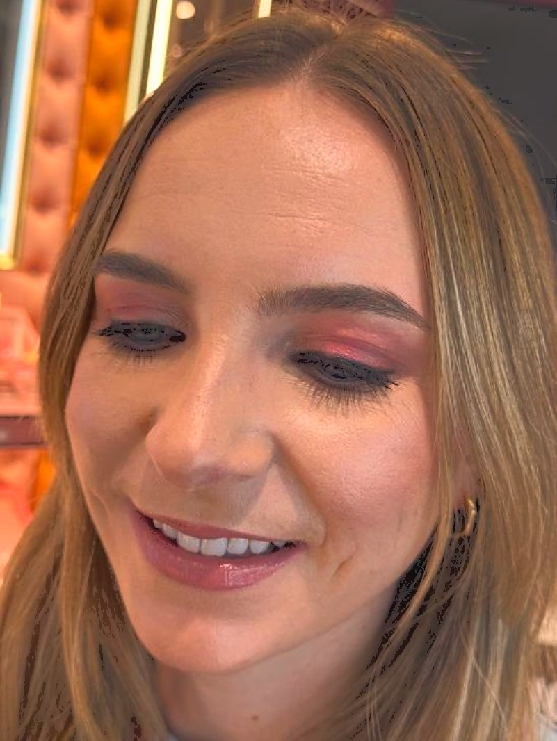 Soft glam makeup with pink tones
